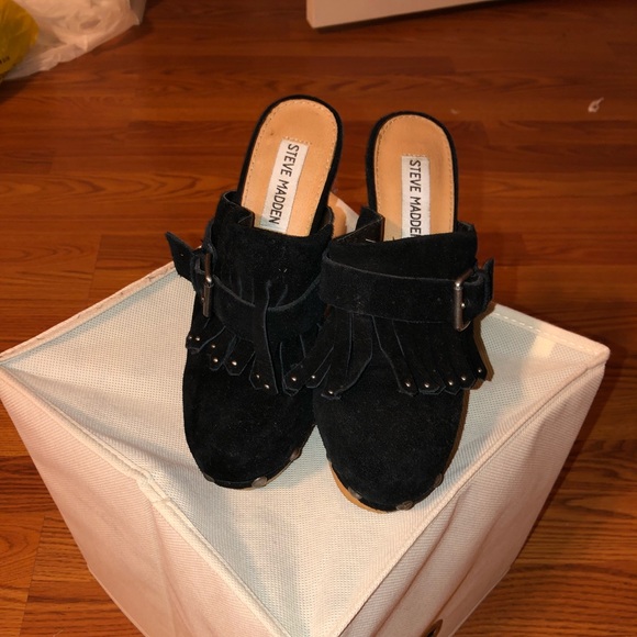 Shoes - Picture 2 of 2